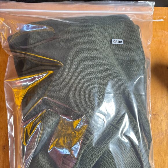 L.L. Bean Green Pullover V-Neck Long Sleeve Knit Preppy Outdoors Cotton Sweater - Picture 9 of 9